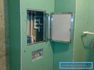 L'accesso agli elementi principali delle fogne dovrebbe sempre essere L'accesso agli elementi principali delle fogne dovrebbe sempre essere