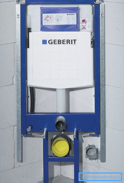 Come costruire un'installazione d'angolo per una toilette sospesa