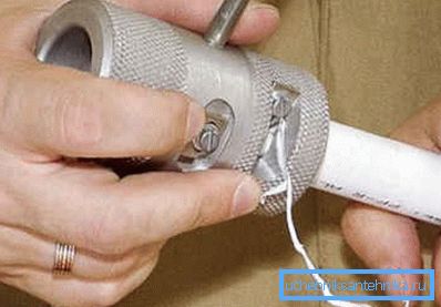 Come appare lo stripping per tubi in polipropilene Come appare lo stripping per tubi in polipropilene