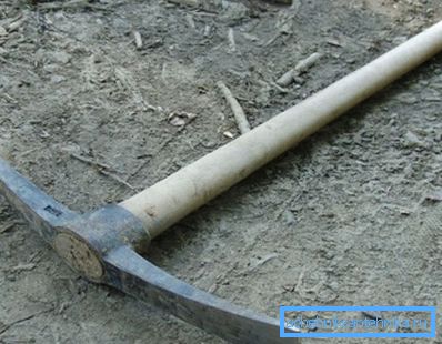 Scegliere o raccogliere è conveniente per rompere pietre, mattoni o cemento.