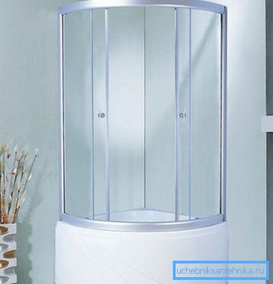 Box doccia compatti con un pallet alto 70h70 cm Box doccia compatti con un pallet alto 70h70 cm