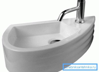 Il design non è di dimensioni standard.