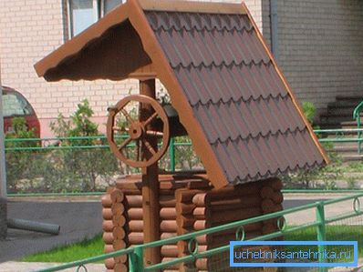 Bei pozzi per dare, come edifici decorativi notevoli, attirano l'attenzione. Bei pozzi per dare, come edifici decorativi notevoli, attirano l'attenzione.