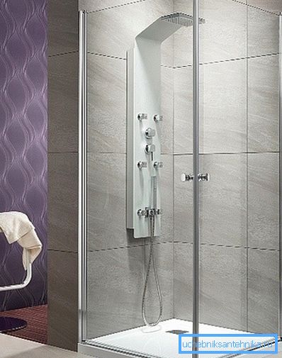 Doccia quadrata 90x90 con porta a battente - un'opzione diversa per spaziosità e funzionalità Doccia quadrata 90x90 con porta a battente - un'opzione diversa per spaziosità e funzionalità