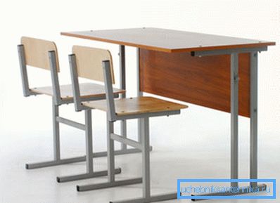 Il tubo quadrato è ottimo per realizzare mobili Il tubo quadrato è ottimo per realizzare mobili