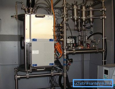 Laboratorio di sintesi plastica consente di esplorare modi per ottenere nuovi materiali. Laboratorio di sintesi plastica consente di esplorare modi per ottenere nuovi materiali.