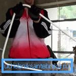 Con un semplice movimento del polso, il tubo liscio si trasforma in una curva Con un semplice movimento del polso, il tubo liscio si trasforma in una curva