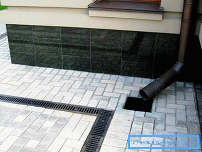 1206 Drenaggio a parete lineare