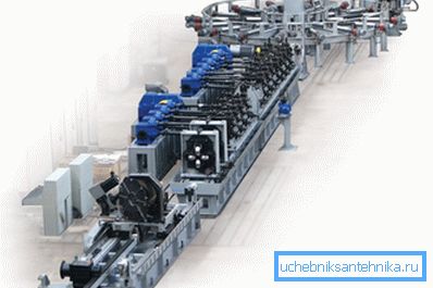 Linea per la produzione di strutture a giunzione diritta. Linea per la produzione di strutture a giunzione diritta.