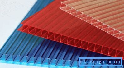 I fogli PC possono essere di colori diversi I fogli PC possono essere di colori diversi
