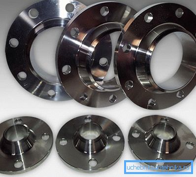 Foto amatoriale di metallo trasformato in flange