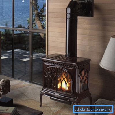 Foto amatoriale di un piccolo design originale con un grande design. Foto amatoriale di un piccolo design originale con un grande design.