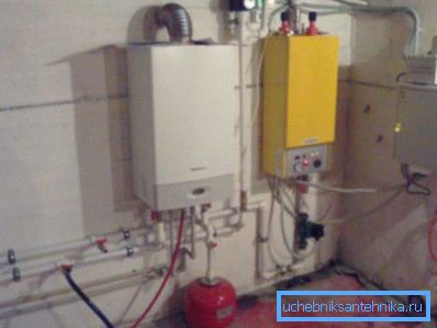 Foto amatoriale del sistema connesso, pronto per l'uso Foto amatoriale del sistema connesso, pronto per l'uso
