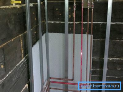 Tubo di rame in fase di riscaldamento Tubo di rame in fase di riscaldamento