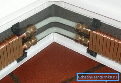 Il radiatore in rame o ottone non è praticamente suscettibile alla corrosione e allo stesso tempo ha una buona dissipazione del calore Il radiatore in rame o ottone non è praticamente suscettibile alla corrosione e allo stesso tempo ha una buona dissipazione del calore
