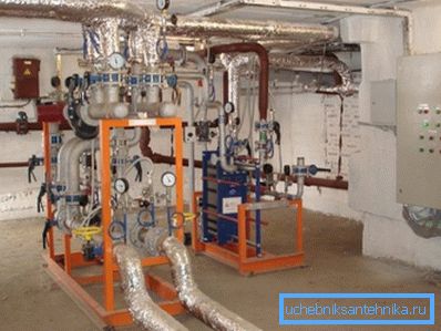 Condominio con riscaldamento autonomo con locale caldaia comune Condominio con riscaldamento autonomo con locale caldaia comune