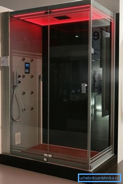 Modello con sauna a infrarossi. Modello con sauna a infrarossi.