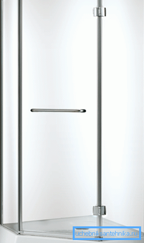 I modelli con una porta a battente sono anche abbastanza popolari. I modelli con una porta a battente sono anche abbastanza popolari.