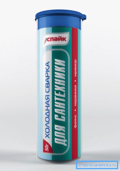 La saldatura a freddo può essere utilizzata per l'impianto idraulico La saldatura a freddo può essere utilizzata per l'impianto idraulico