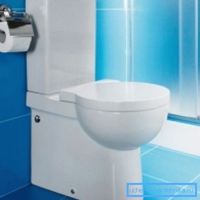 Nella foto - un piccolo bagno Nella foto - un piccolo bagno
