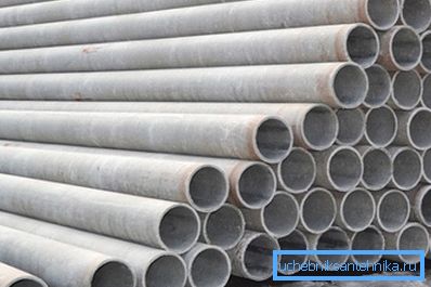 Nella foto: pipe simili e oggi sono tra le più comuni nel nostro paese. Nella foto: pipe simili e oggi sono tra le più comuni nel nostro paese.
