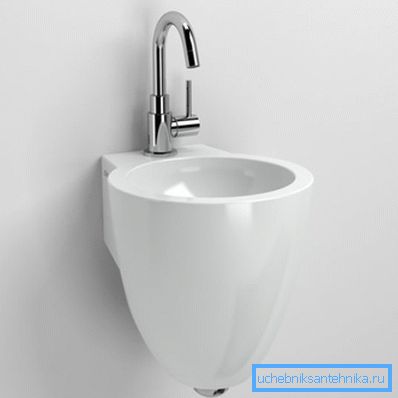 Nella foto - la ciotola ha un diametro di 270 mm, che è probabilmente il lavandino più piccolo nella toilette. Nella foto - la ciotola ha un diametro di 270 mm, che è probabilmente il lavandino più piccolo nella toilette.