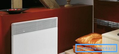 Nella foto: in molti paesi, la fonte principale del sistema di riscaldamento è l'elettricità, motivo per cui i radiatori per riscaldamento elettrico sono prodotti da un certo numero di grandi aziende. Nella foto: in molti paesi, la fonte principale del sistema di riscaldamento è l'elettricità, motivo per cui i radiatori per riscaldamento elettrico sono prodotti da un certo numero di grandi aziende.