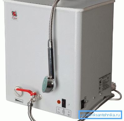 Riscaldatori di acqua sfusi consentono di utilizzare la doccia in qualsiasi momento opportuno. Riscaldatori di acqua sfusi consentono di utilizzare la doccia in qualsiasi momento opportuno.