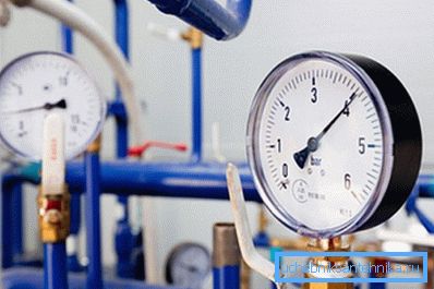 La pressione nei tubi determina in larga misura l'efficacia dell'intero sistema. La pressione nei tubi determina in larga misura l'efficacia dell'intero sistema.