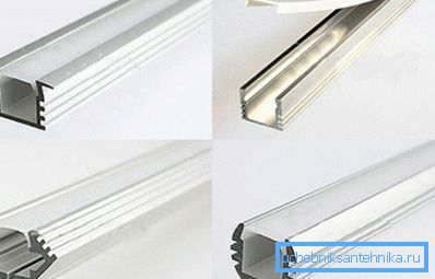 Diverse varianti di profilo per strisce LED. Diverse varianti di profilo per strisce LED.