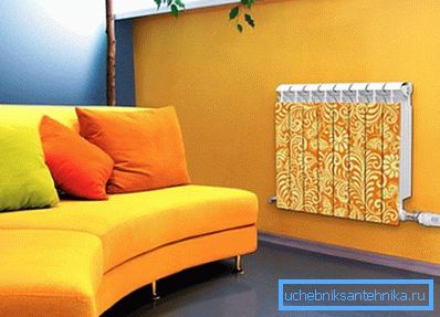 Il riscaldatore può essere una decorazione della stanza. Il riscaldatore può essere una decorazione della stanza.