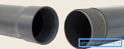 Tubo di rivestimento in PVC con flangia filettata. Tubo di rivestimento in PVC con flangia filettata.