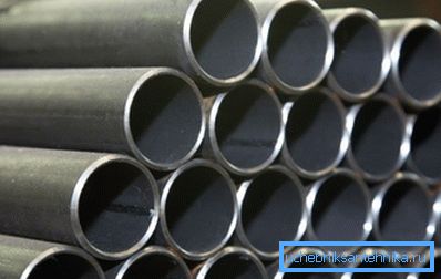Di solito la qualità della produzione di tali materiali è ad un livello molto alto, e puoi vedere solo la cucitura dall'interno del tubo. Di solito la qualità della produzione di tali materiali è ad un livello molto alto, e puoi vedere solo la cucitura dall'interno del tubo.