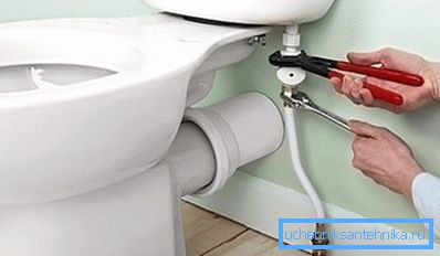 Solitamente, solo il tubo stesso alla valvola di ingresso viene collegato tramite i tasti, sebbene a volte vengano utilizzati anche per serrare il dado di controllo sulla ceramica stessa. Solitamente, solo il tubo stesso alla valvola di ingresso viene collegato tramite i tasti, sebbene a volte vengano utilizzati anche per serrare il dado di controllo sulla ceramica stessa.