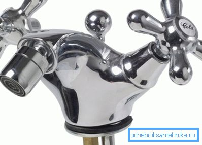 Il design ottimale del miscelatore per lavabo. Il design ottimale del miscelatore per lavabo.