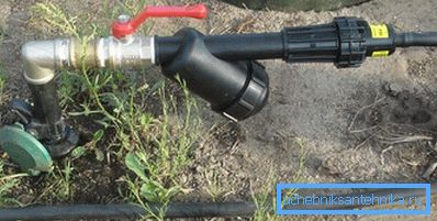 Il prodotto originale per tubi da giardino, che consente di filtrare le piccole particelle intrappolate nel sistema da un pozzo o da una conduttura Il prodotto originale per tubi da giardino, che consente di filtrare le piccole particelle intrappolate nel sistema da un pozzo o da una conduttura