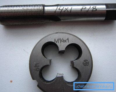 Strumenti di base per la filettatura manuale. Strumenti di base per la filettatura manuale.