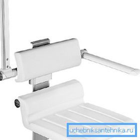 Una versione separata del design - opzioni di piegatura con la possibilità di regolare l'altezza del sedile e braccioli pieghevoli Una versione separata del design - opzioni di piegatura con la possibilità di regolare l'altezza del sedile e braccioli pieghevoli