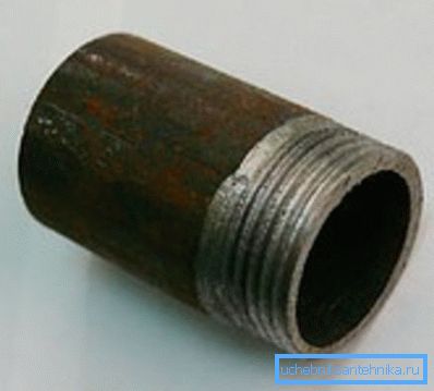 Un pezzo di tubo di questo tipo con filettatura Un pezzo di tubo di questo tipo con filettatura