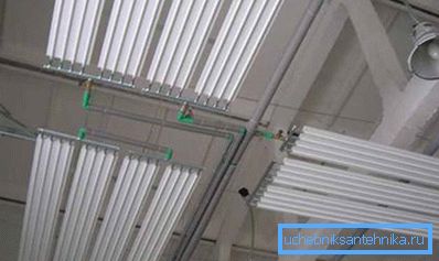Pannelli a infrarossi: riscaldamento a soffitto. Pannelli a infrarossi: riscaldamento a soffitto.
