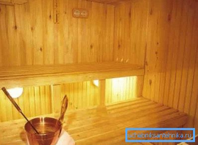 Bagno turco con soffione a soffitto Bagno turco con soffione a soffitto