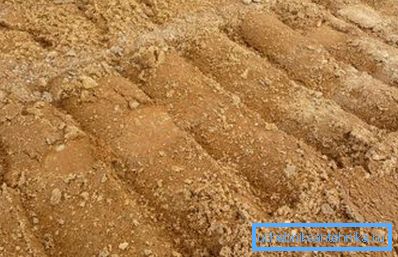 Il terreno sabbioso è l'ideale per costruire bene un filtro. Il terreno sabbioso è l'ideale per costruire bene un filtro.