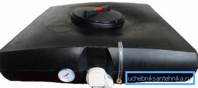 I serbatoi di plastica per docce estive riscaldate sono facilmente installabili da soli I serbatoi di plastica per docce estive riscaldate sono facilmente installabili da soli