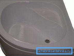 I sistemi di plastica possono anche avere un colore diverso, che non cambia durante il funzionamento o danni meccanici, perché il colorante viene aggiunto al materiale prima della fusione. I sistemi di plastica possono anche avere un colore diverso, che non cambia durante il funzionamento o danni meccanici, perché il colorante viene aggiunto al materiale prima della fusione.