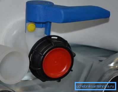 Rubinetto in plastica con tappo per serbatoio dell'acqua in plastica Rubinetto in plastica con tappo per serbatoio dell'acqua in plastica