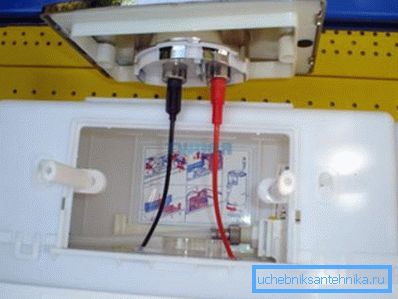 I sistemi pneumatici sono molto più complicati delle convenzionali opzioni meccaniche. I sistemi pneumatici sono molto più complicati delle convenzionali opzioni meccaniche.