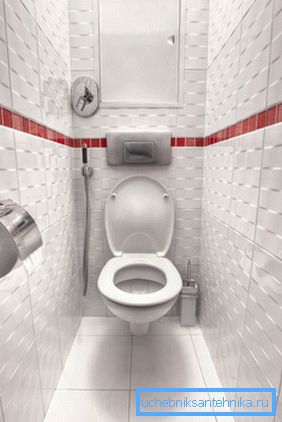 Servizi igienici sospesi in una piccola stanza da bagno. Servizi igienici sospesi in una piccola stanza da bagno.