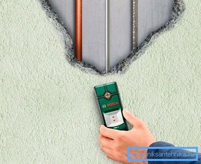 Cerca comunicazioni e cablaggio con un metal detector Cerca comunicazioni e cablaggio con un metal detector