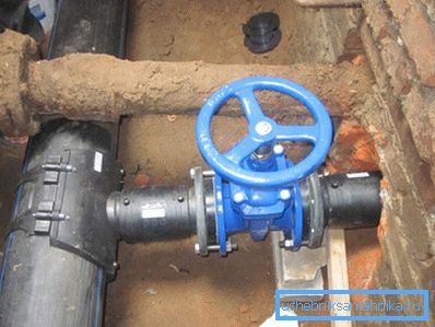 I tubi in polietilene per l'acqua dureranno a lungo e in modo efficiente I tubi in polietilene per l'acqua dureranno a lungo e in modo efficiente