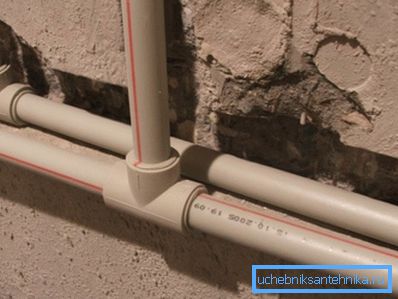 Tubi di riscaldamento in polipropilene in casa Tubi di riscaldamento in polipropilene in casa